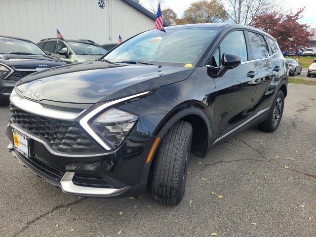 2023 Kia Sportage LX photo 3