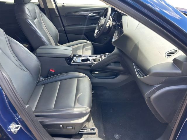 Additional photo of vehicle.
