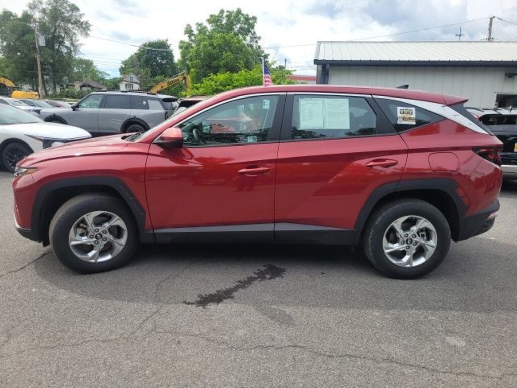 Used 2024 Hyundai Tucson SE SUV