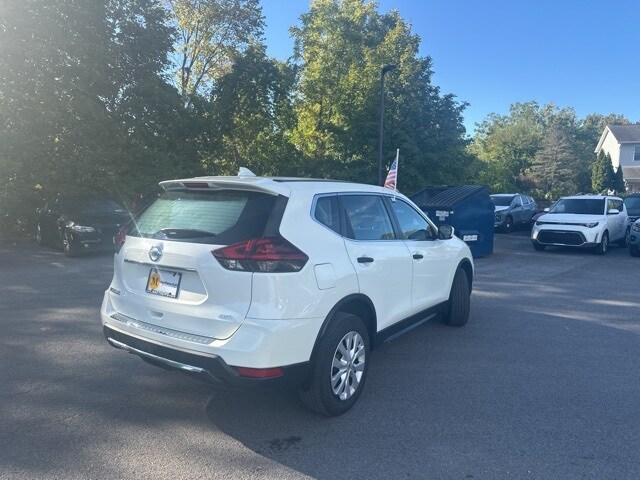 2019 Nissan Rogue S photo 3