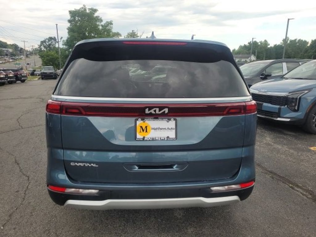 Certified 2024 Kia Carnival EX MPV