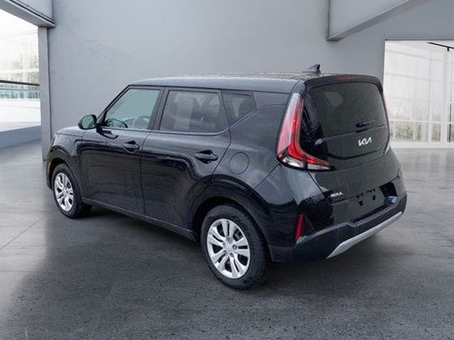 2023 Kia Soul LX - Photo 9