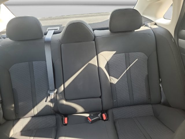 Additional photo of vehicle.