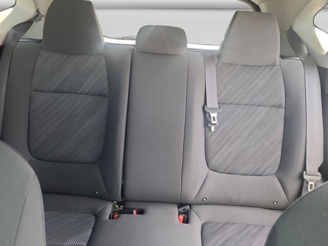 Additional photo of vehicle.