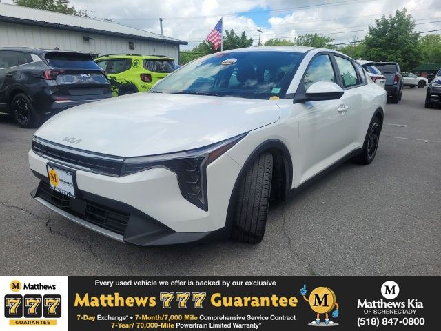 2025 Kia K4 EX AT's photo