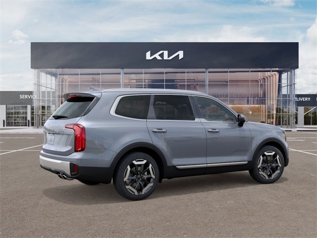 2025 Kia Telluride S photo 3