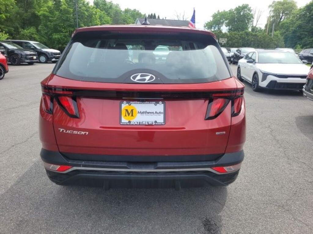 Used 2024 Hyundai Tucson SE SUV