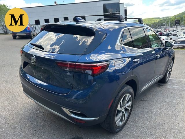 Additional photo of vehicle.