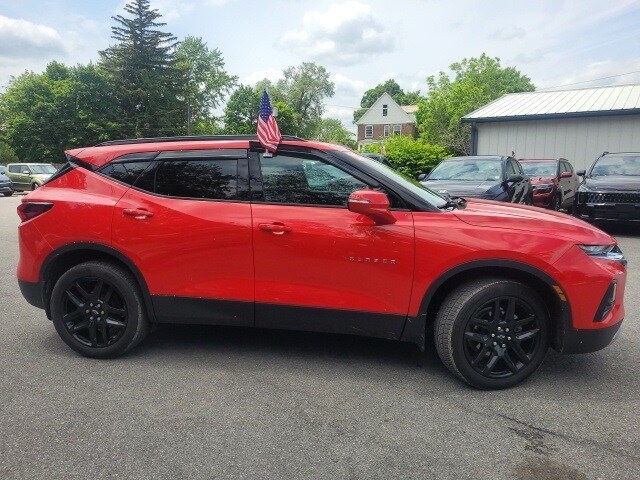 2022 Chevrolet Blazer 2LT photo 2