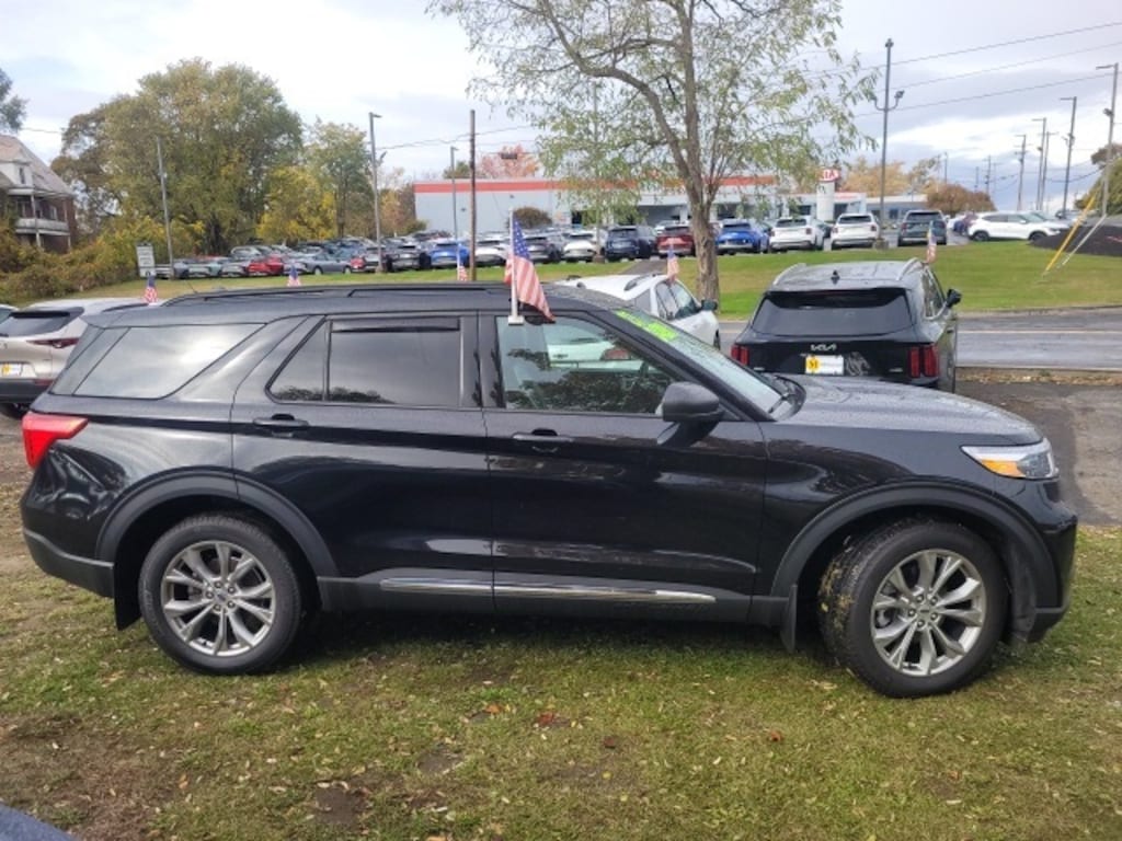 Used 2023 Ford Explorer XLT SUV
