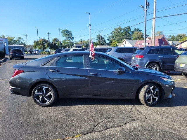 Used 2022 Hyundai Elantra Limited with VIN 5NPLP4AG7NH074554 for sale in Vestal, NY