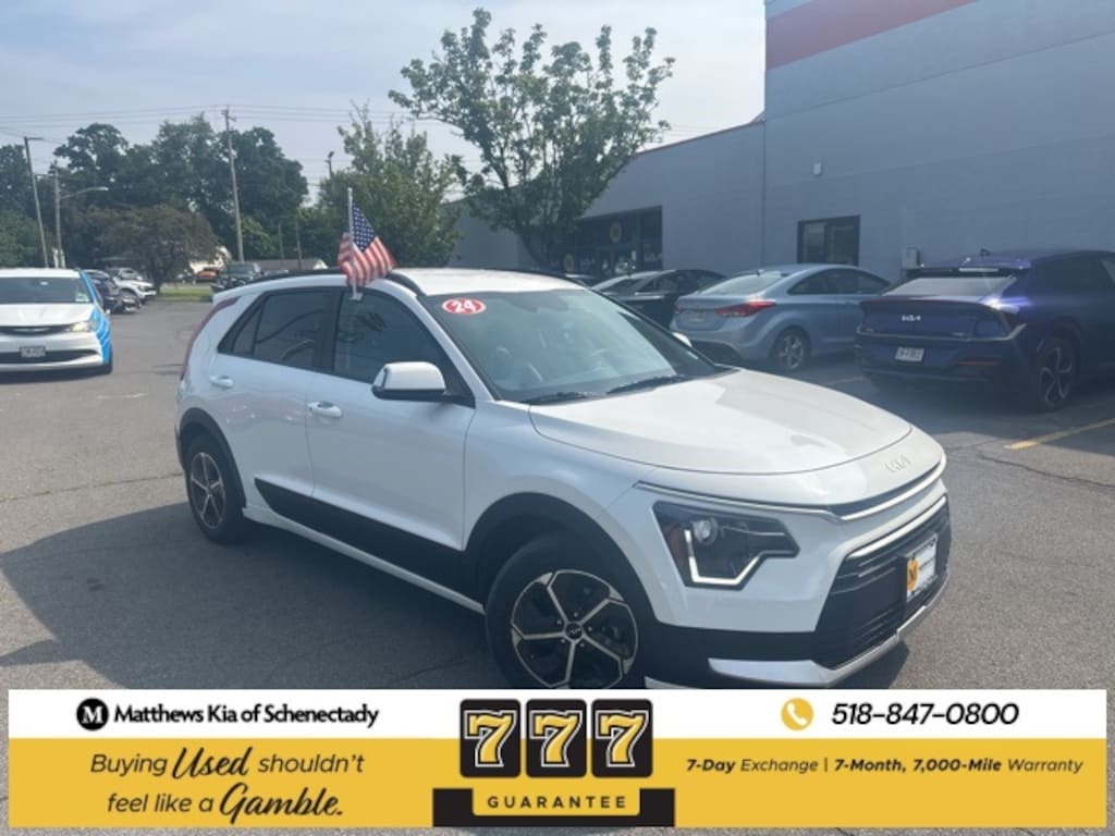 Used 2024 Kia Niro EX SUV