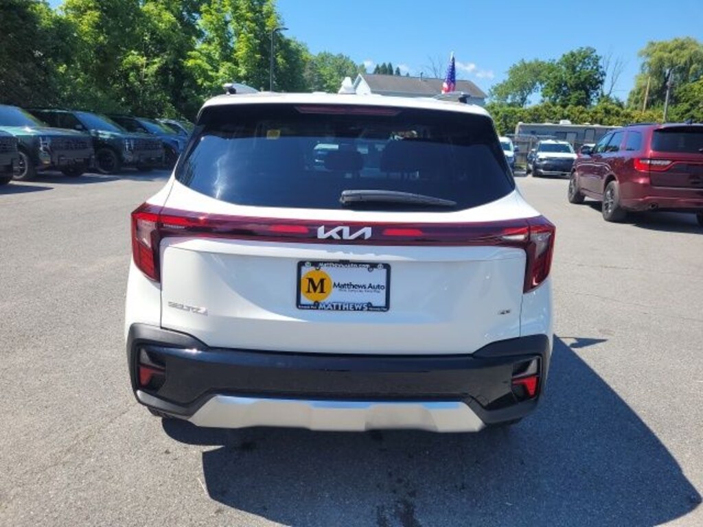 Certified 2024 Kia Seltos EX SUV