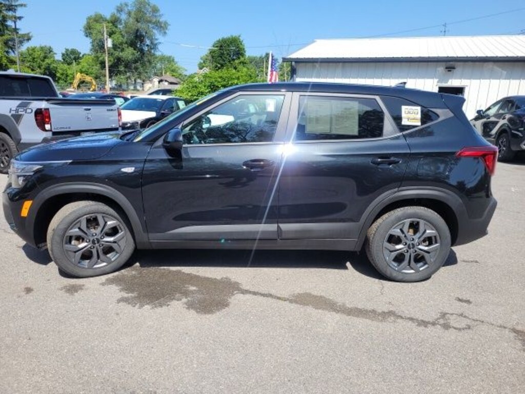Certified 2024 Kia Seltos LX SUV