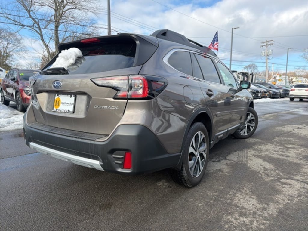 Used 2022 Subaru Outback Limited SUV
