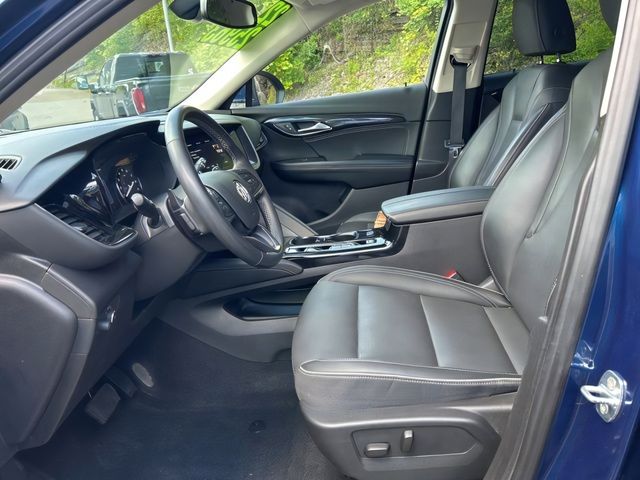 Additional photo of vehicle.