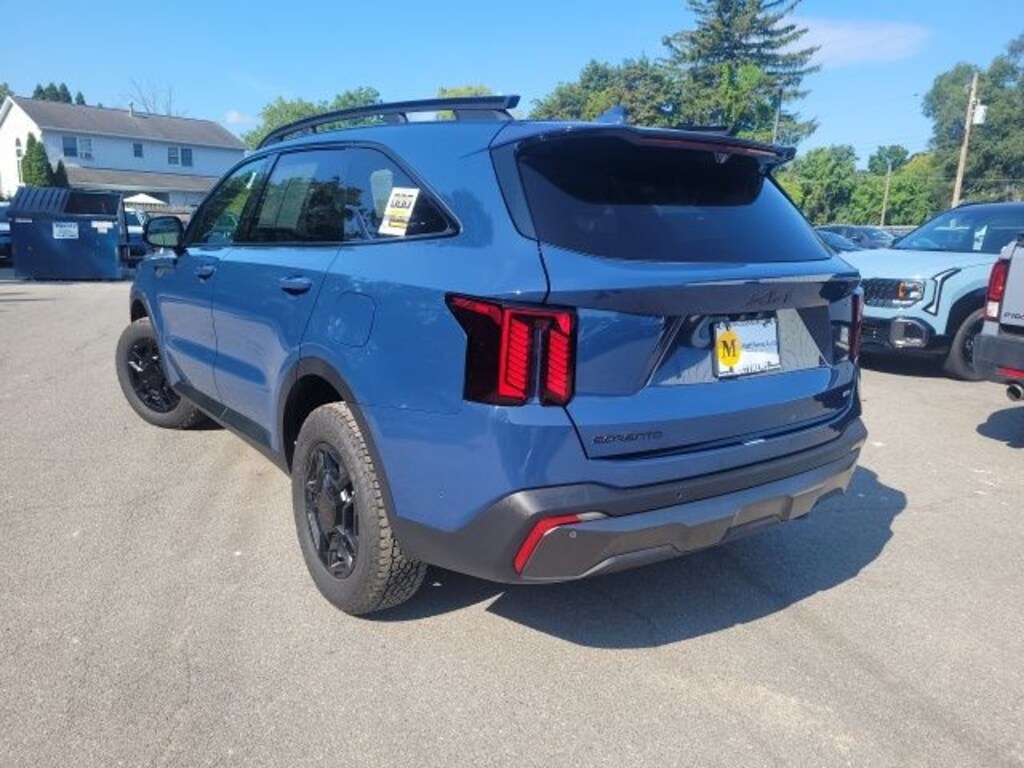 Certified 2025 Kia Sorento SUV
