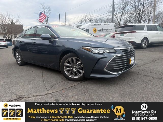 2019 Toyota Avalon XLE's photo