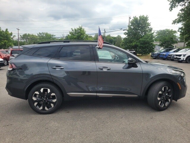 2023 Kia Sportage X-Line photo 2