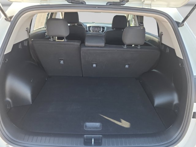 Additional photo of vehicle.