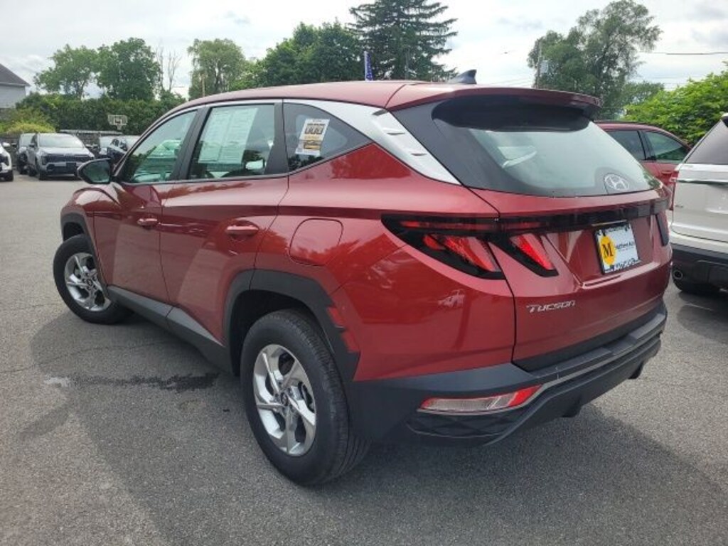 Used 2024 Hyundai Tucson SE SUV