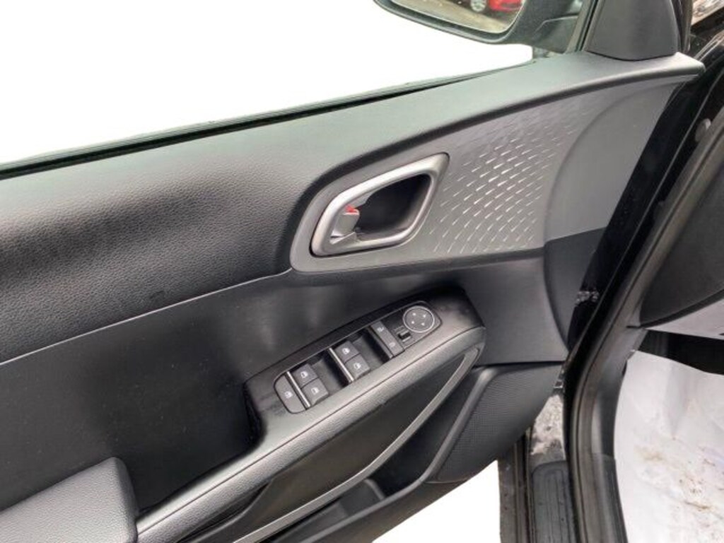 Certified 2023 Kia Soul LX Hatchback
