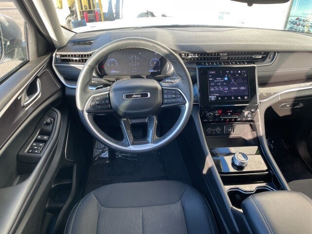 2022 Jeep Grand Cherokee Laredo - Photo 13