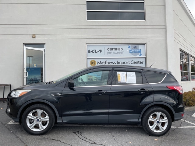 Used 2015 Ford Escape SE with VIN 1FMCU9G98FUB22984 for sale in Vestal, NY