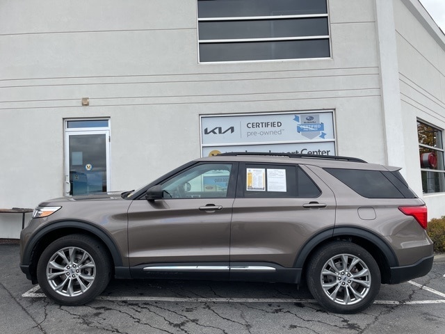 Used 2021 Ford Explorer XLT with VIN 1FMSK8DH6MGB22582 for sale in Vestal, NY