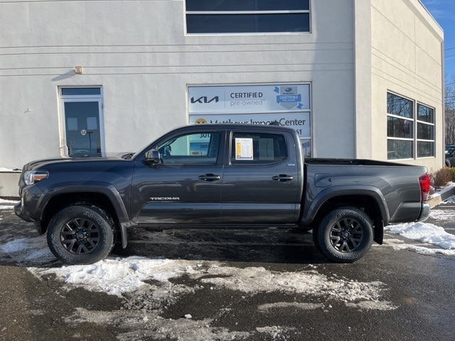 Used 2020 Toyota Tacoma SR5 with VIN 3TMCZ5AN7LM293598 for sale in Vestal, NY