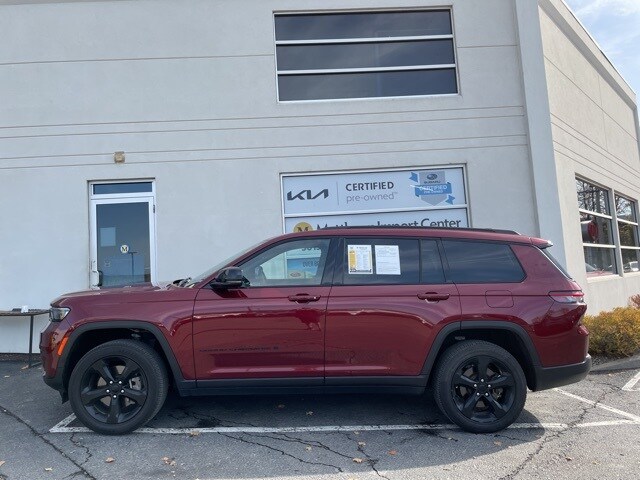 Used 2023 Jeep Grand Cherokee L Altitude with VIN 1C4RJKAG6P8885036 for sale in Vestal, NY