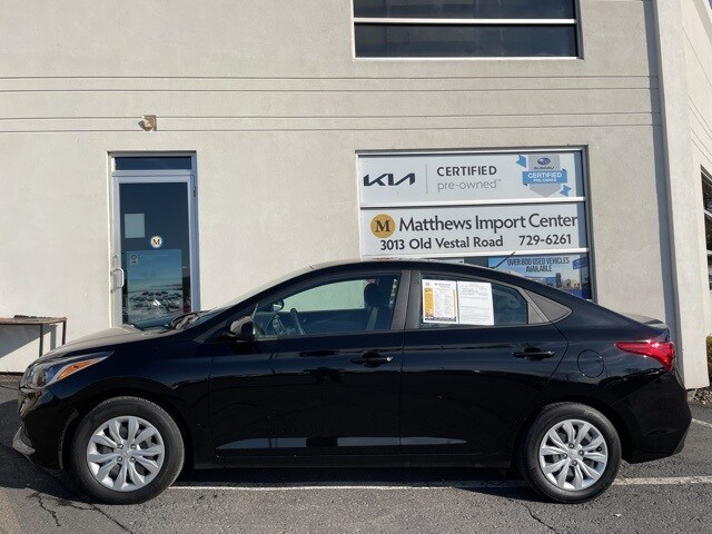 Used 2022 Hyundai Accent SE with VIN 3KPC24A68NE181364 for sale in Vestal, NY