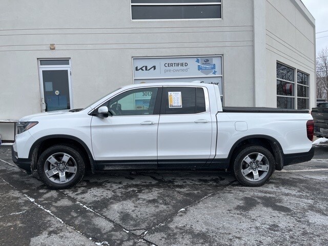 Used 2024 Honda Ridgeline RTL with VIN 5FPYK3F53RB014062 for sale in Vestal, NY