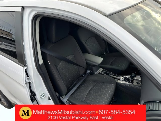 Additional photo of vehicle.