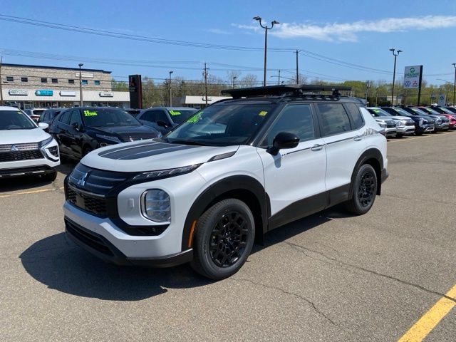 2026 Mitsubishi Outlander Trail Edition S-AWC's photo