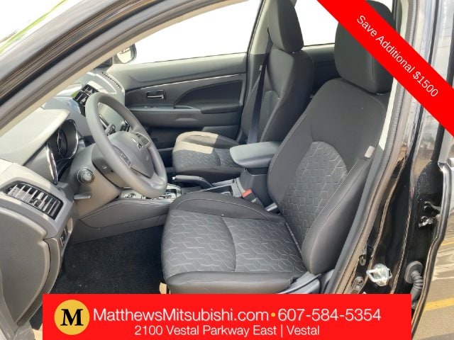 Additional photo of vehicle.