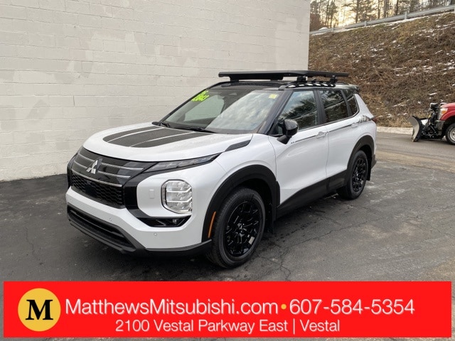 2026 Mitsubishi Outlander Trail Edition's photo