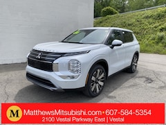 2025 Mitsubishi Outlander SE SUV