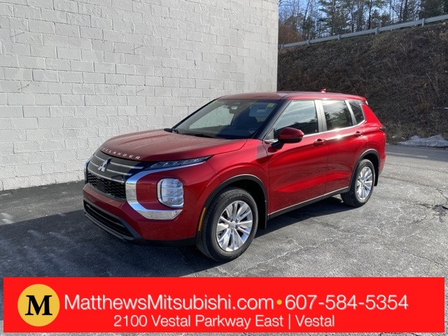 2026 Mitsubishi Outlander ES's photo