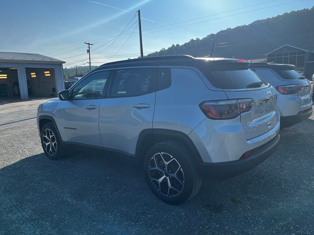 Used 2025 Jeep Compass Limited SUV