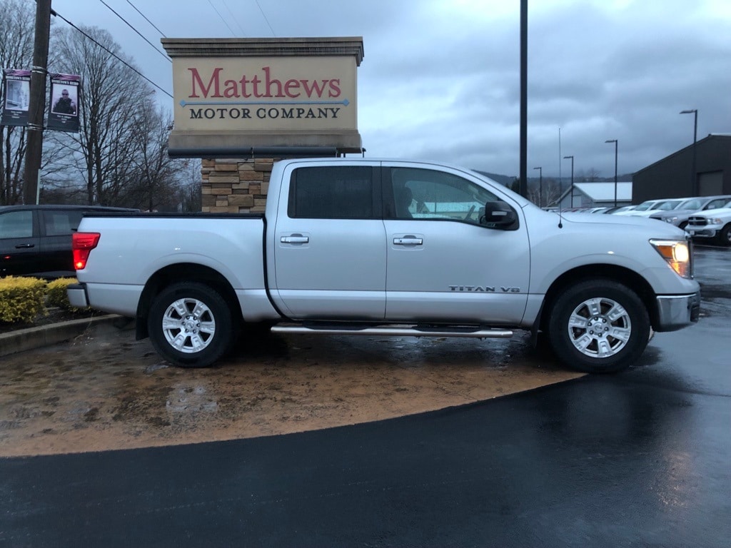 Used 2018 Nissan Titan SV Truck Crew Cab