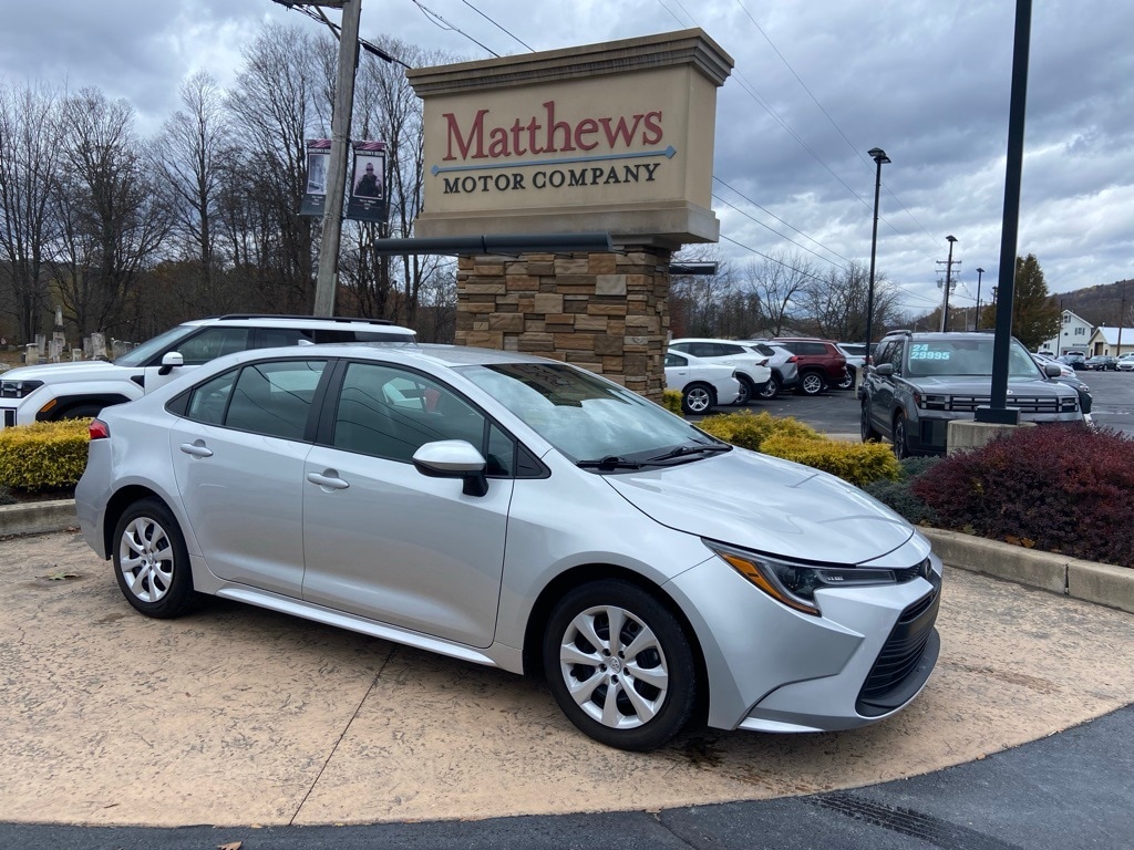 2025 Toyota Corolla LE