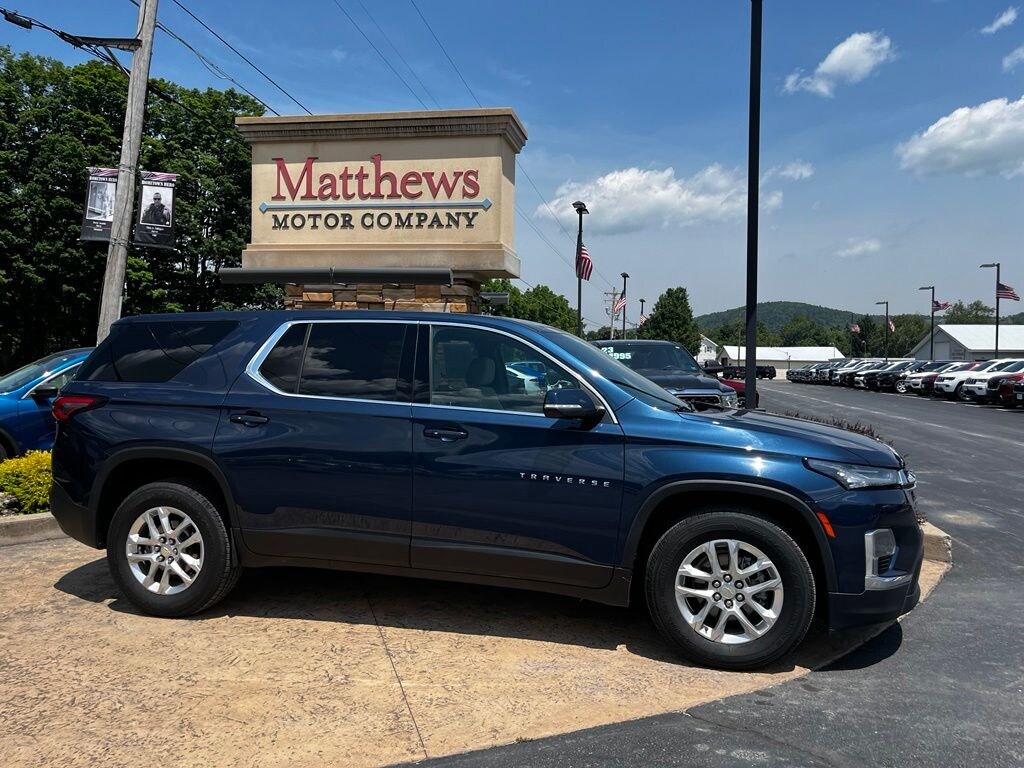 Used 2022 Chevrolet Traverse LS SUV