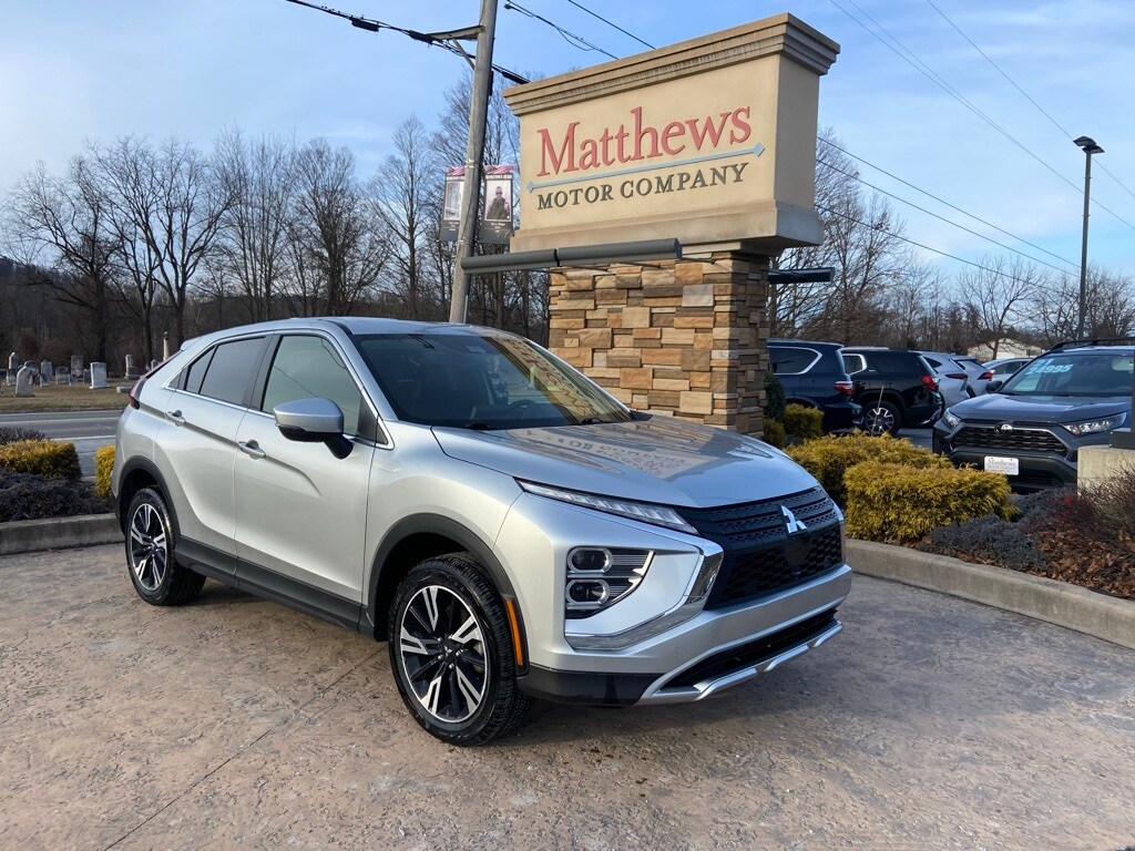 2024 Mitsubishi Eclipse Cross SE's photo