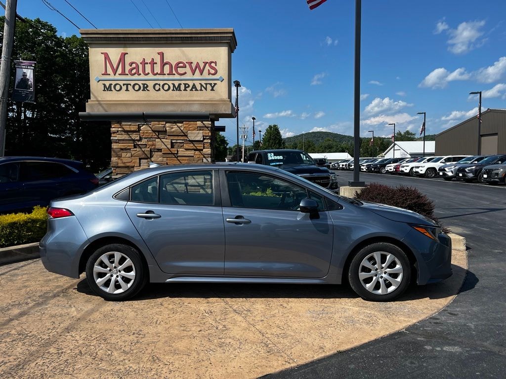 Used 2025 Toyota Corolla LE Sedan