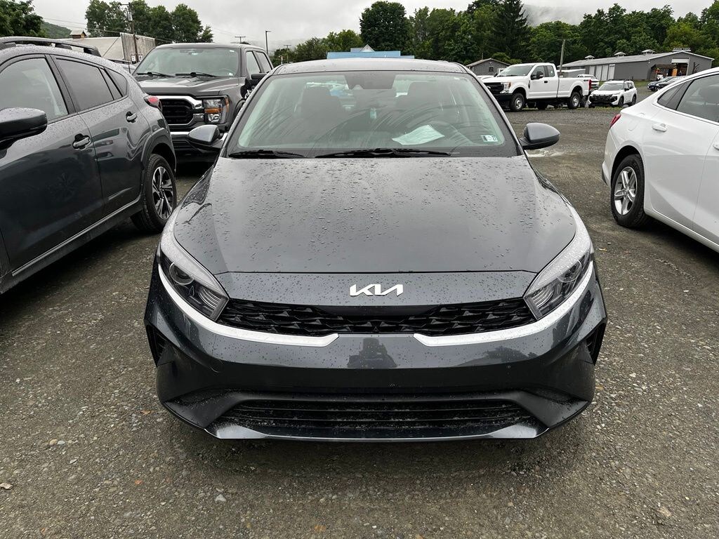 Used 2023 Kia Forte LXS Sedan