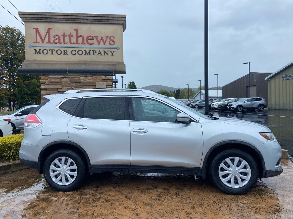 2016 Nissan Rogue S photo 3