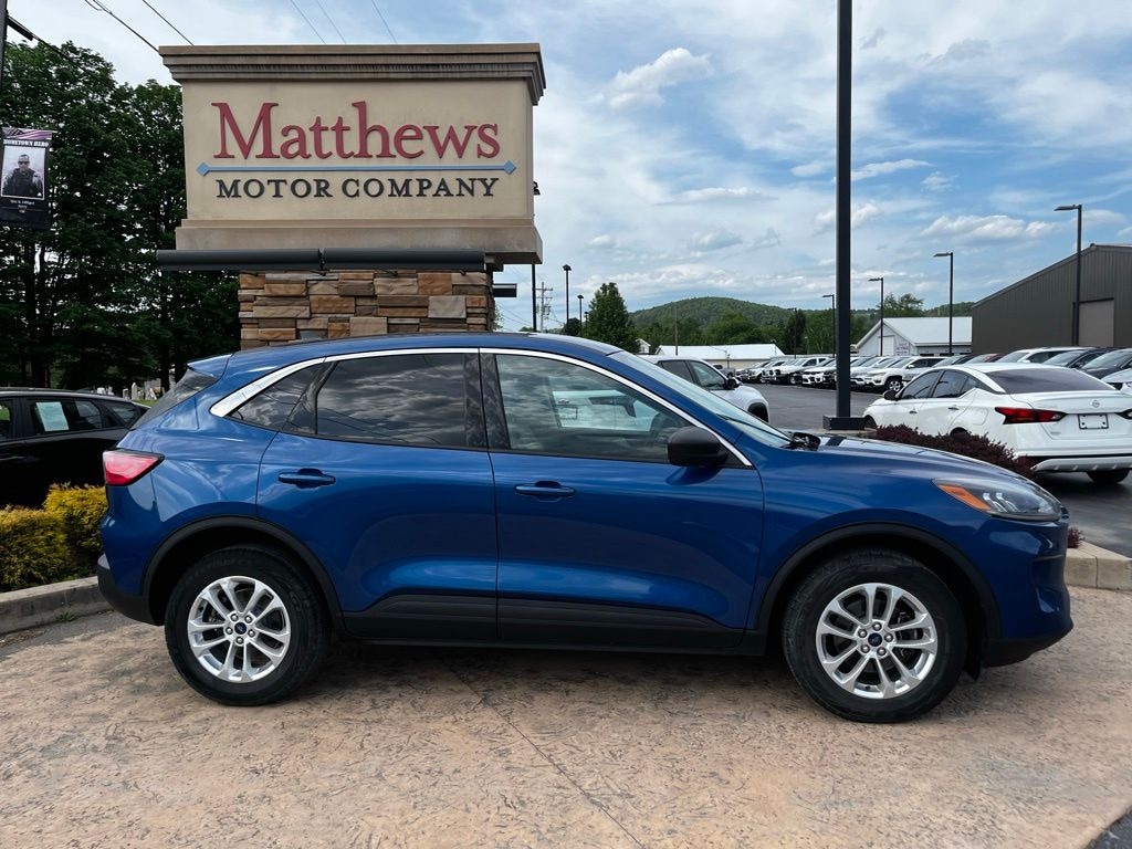 Used 2022 Ford Escape SE SUV