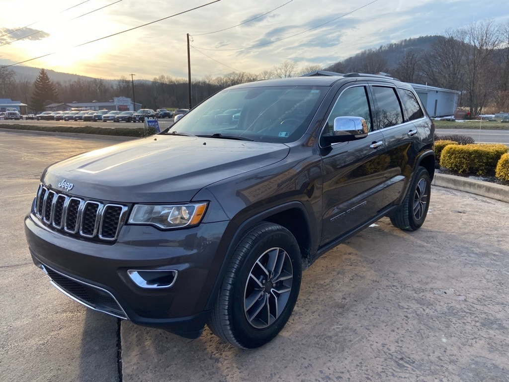 2020 Jeep Grand Cherokee Limited's photo
