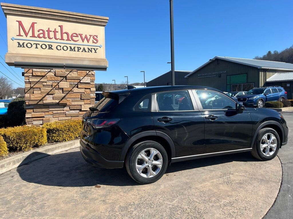 Used 2025 Honda HR-V LX SUV